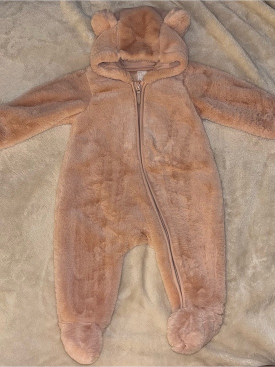H&M Other - H&M Pink Baby Sherpa One-Piece Bear Ears Hooded Romper | 6M |